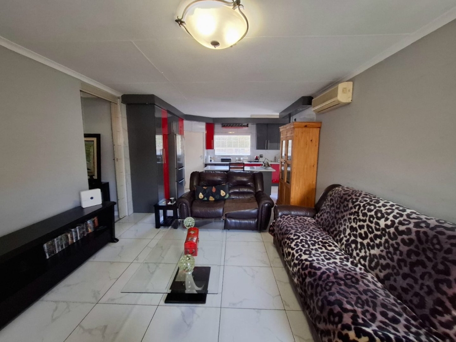 3 Bedroom Property for Sale in Protea Park North West